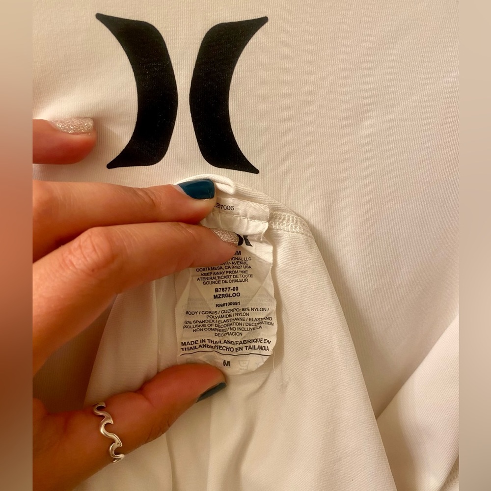 Hurley Rash Guard - Picture 4 of 4